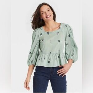 Universal Thread Green Peplum Blouse small